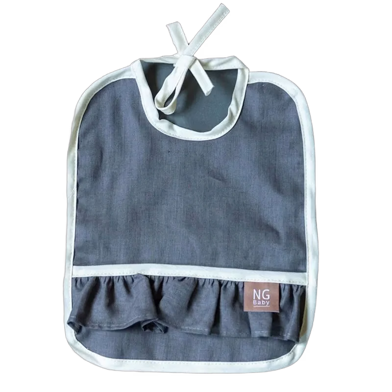 NG Baby haklapp med volang MOOD, graphite grey